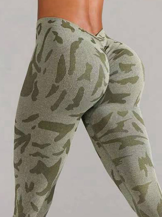 ZASUWA Female Sexy Camouflage Deep V Back Scrunch Bum Leggings