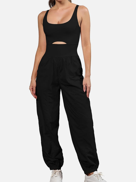 ZASUWA Female Pocket Cutout Scoop Neck Wide Strap Casual Jumpsuit