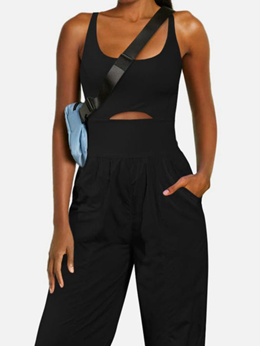 ZASUWA Female Pocket Cutout Scoop Neck Wide Strap Casual Jumpsuit